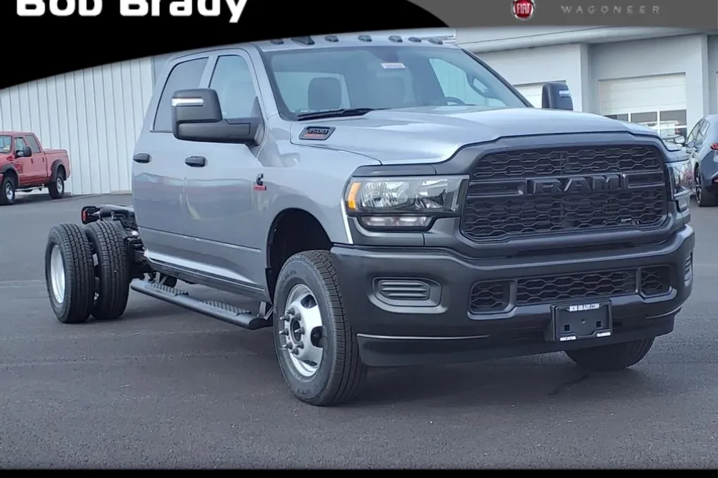 2024 Ram 3500 Tradesman photo 1