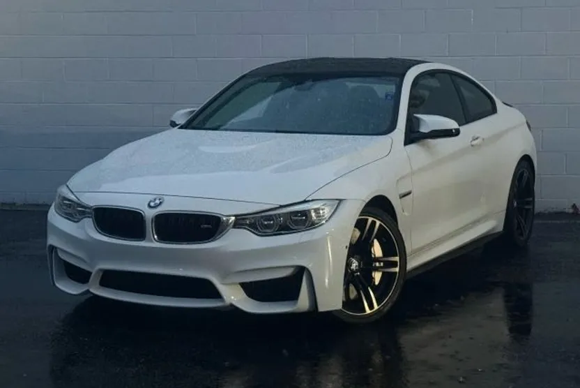 2016 Bmw M4 Coupe photo 1