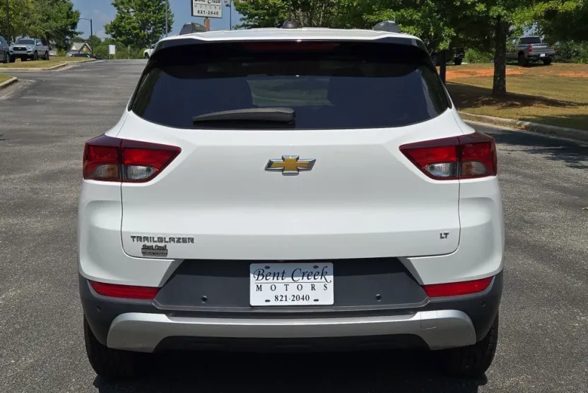 2021 Chevrolet Trailblazer LT photo 1