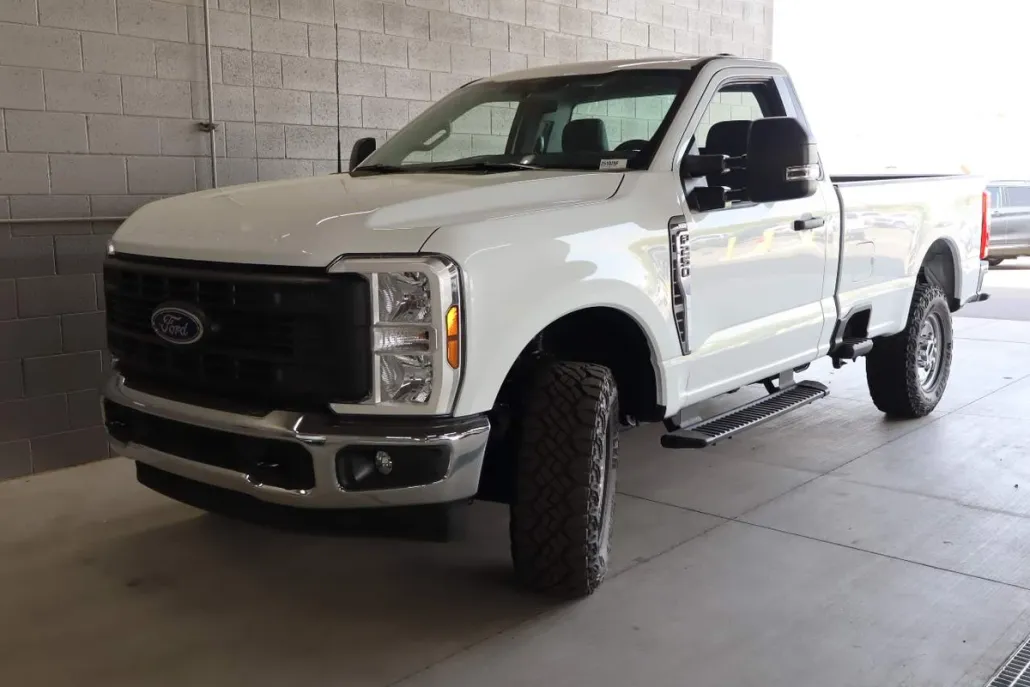 2025 Ford F-250 XL photo 1