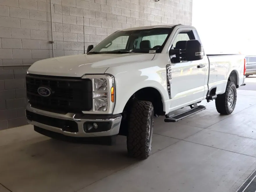 2025 Ford F-250 XL photo 1
