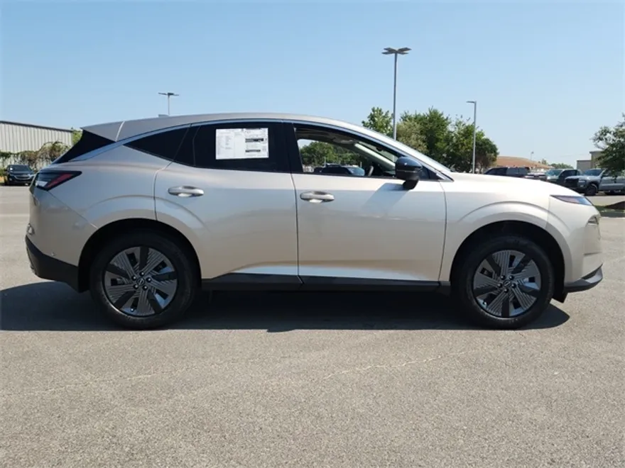 2025 Nissan Murano SL photo 1