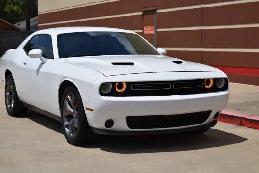2020 Dodge Challenger SXT photo 1