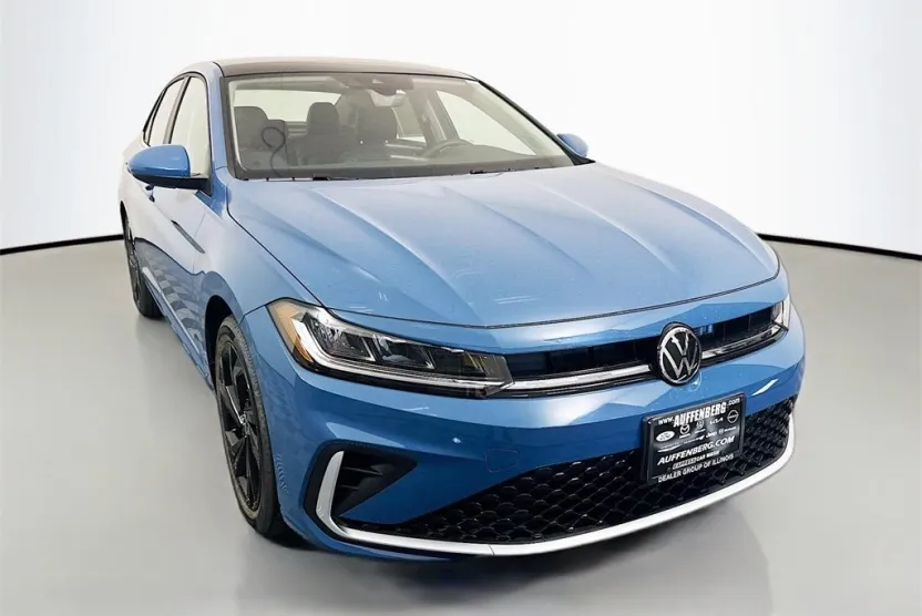 2025 Volkswagen Jetta 1.5T SE photo 1