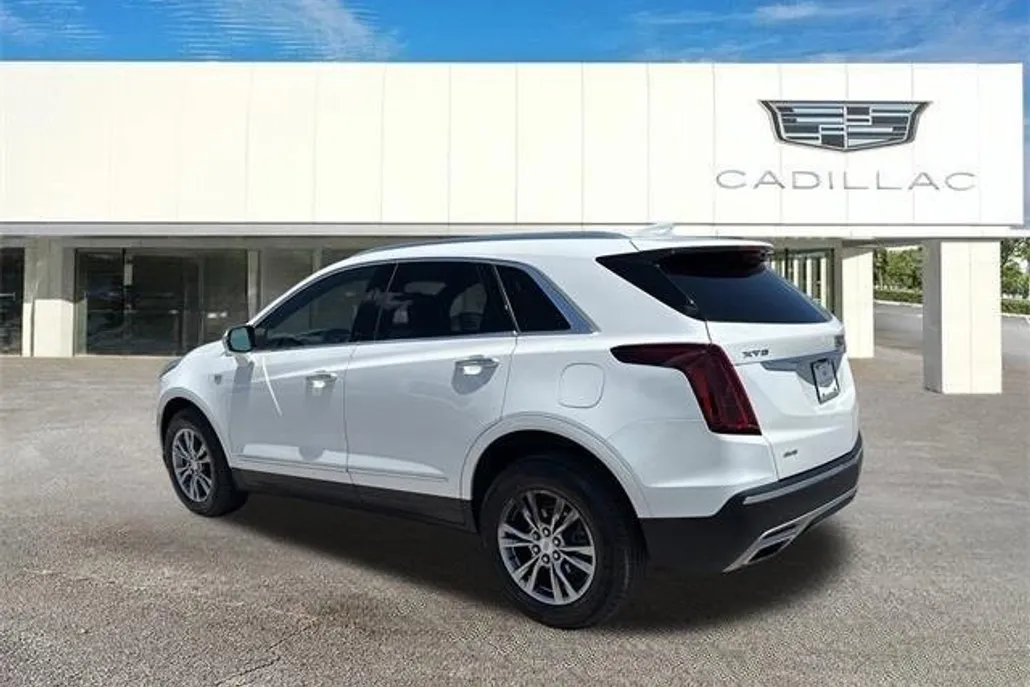 2021 Cadillac XT5 Premium Luxury photo 1