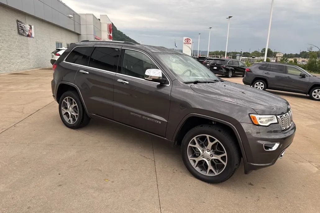 2020 Jeep Grand Cherokee Overland photo 1