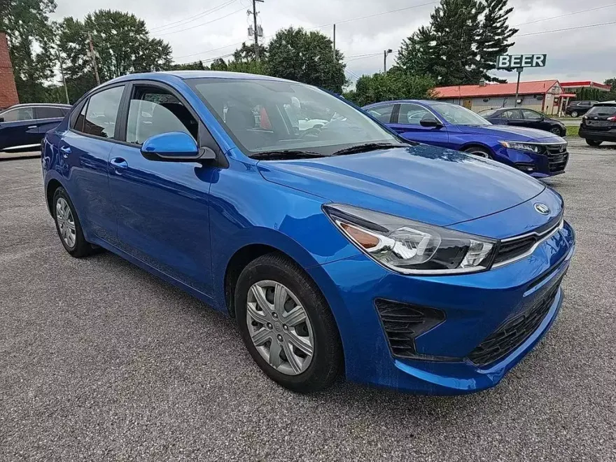 2021 Kia Rio S photo 1