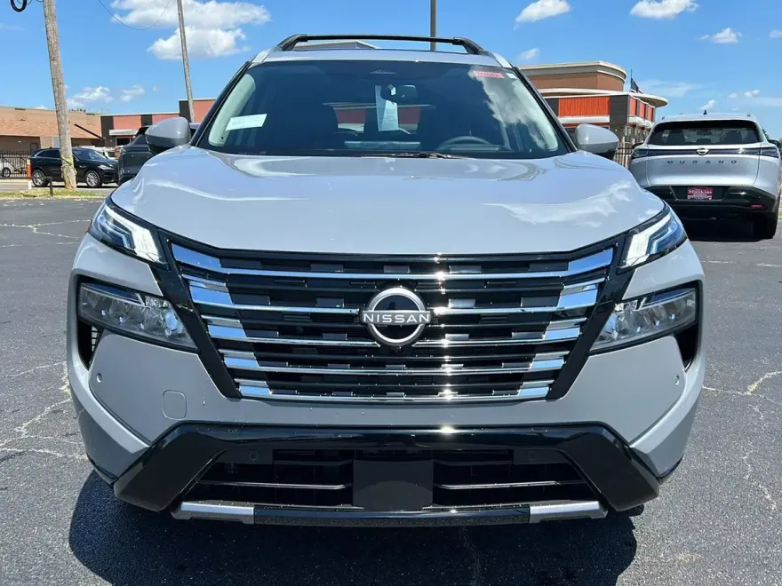 2025 Nissan Rogue AWD Platinum photo 1