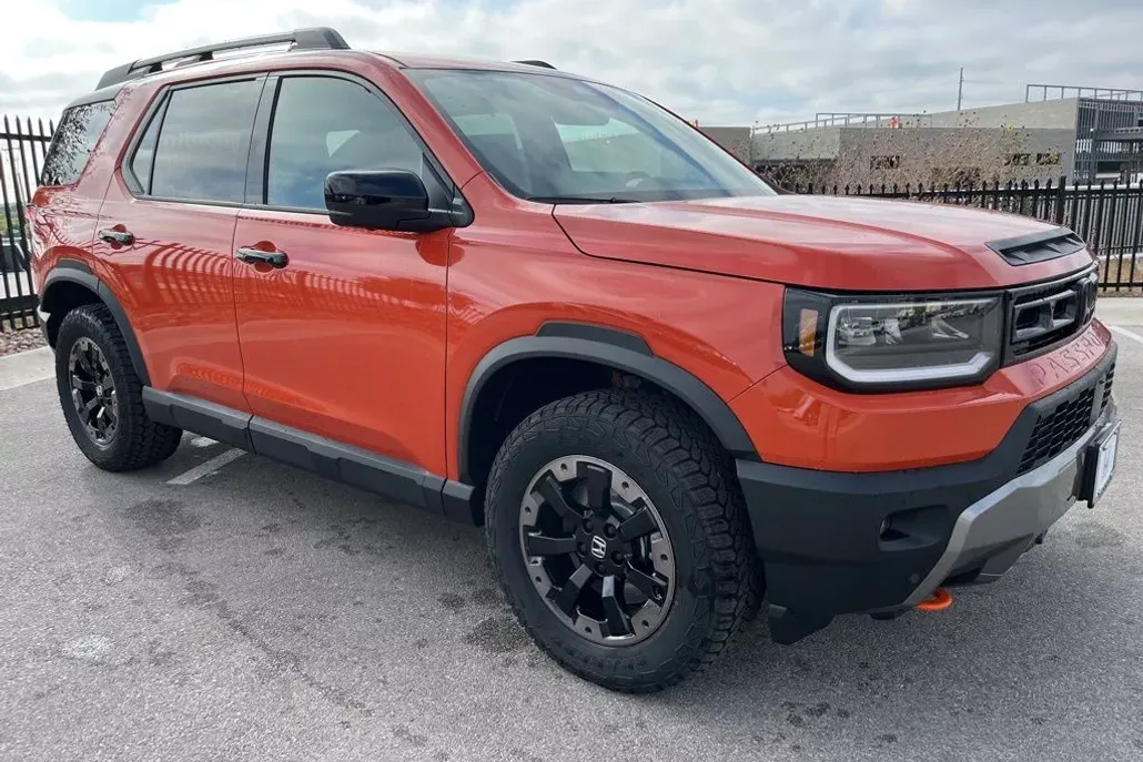 2026 Honda Passport TrailSport Elite photo 1