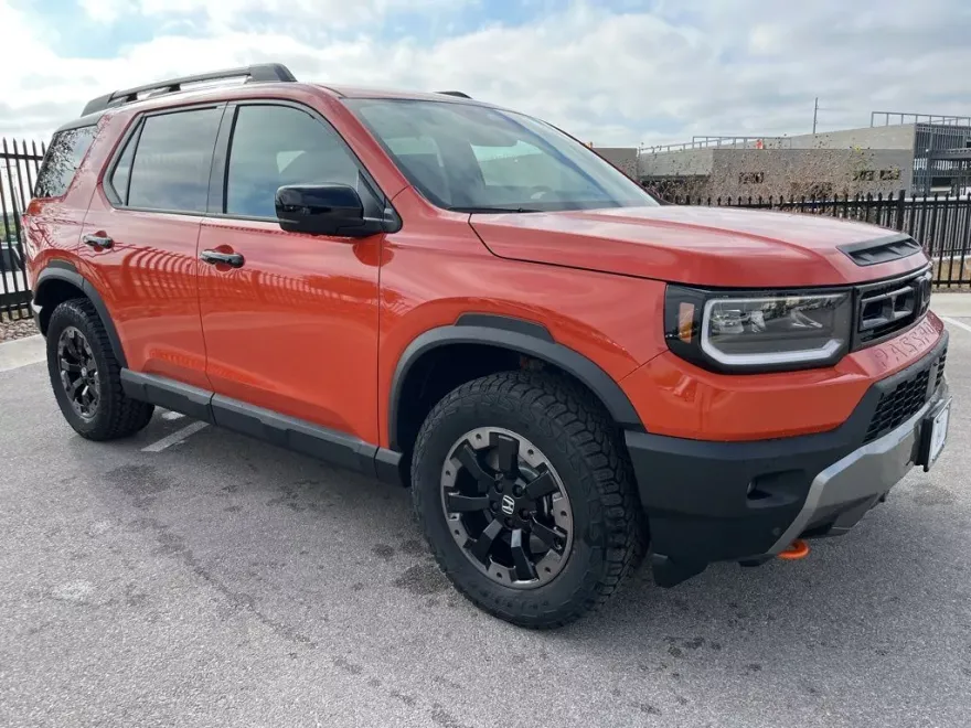 2026 Honda Passport TrailSport Elite photo 1