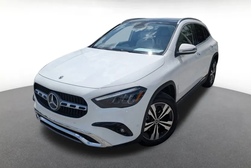 2026 Mercedes Benz GLA 250 4MATIC photo 1