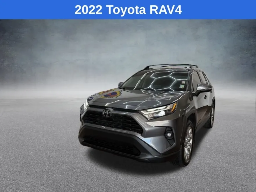 2022 Toyota RAV4 XLE Premium photo 1