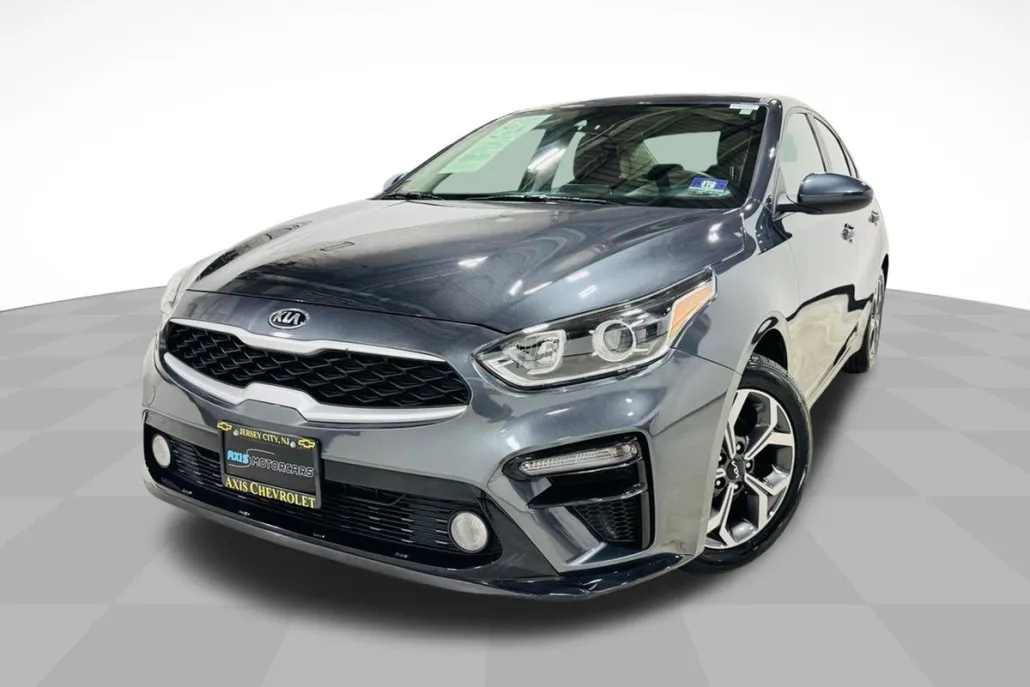 2019 Kia Forte LXS photo 1