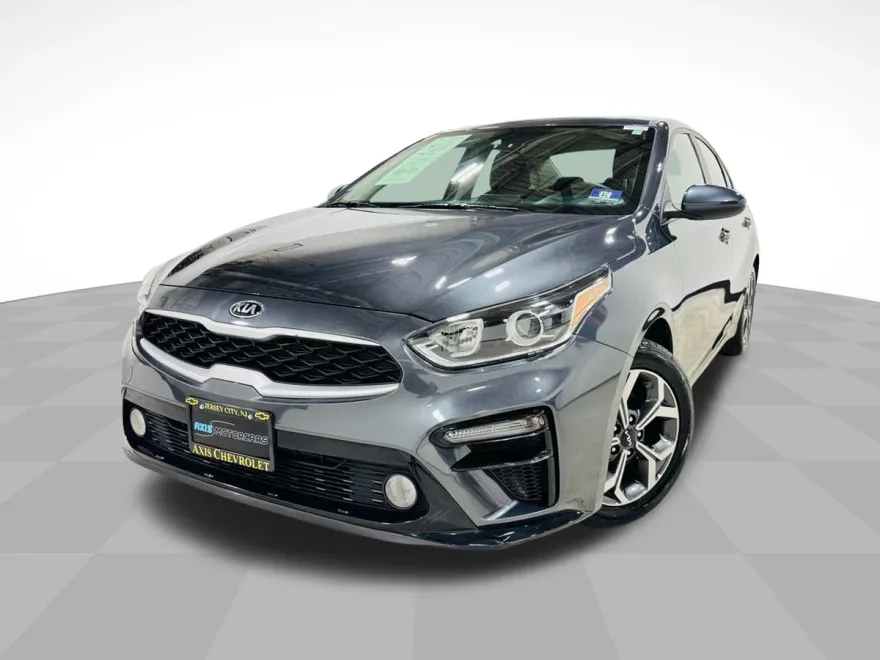 2019 Kia Forte LXS photo 1