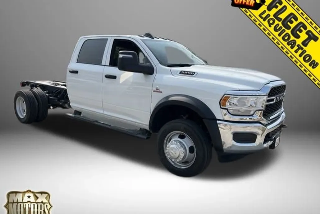2024 Ram 5500 Tradesman photo 1