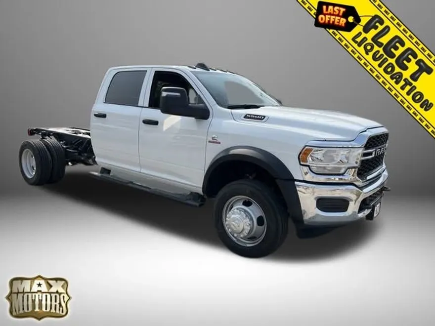 2024 Ram 5500 Tradesman photo 1