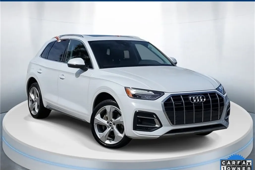 2021 Audi Q5 45 Premium Plus photo 1