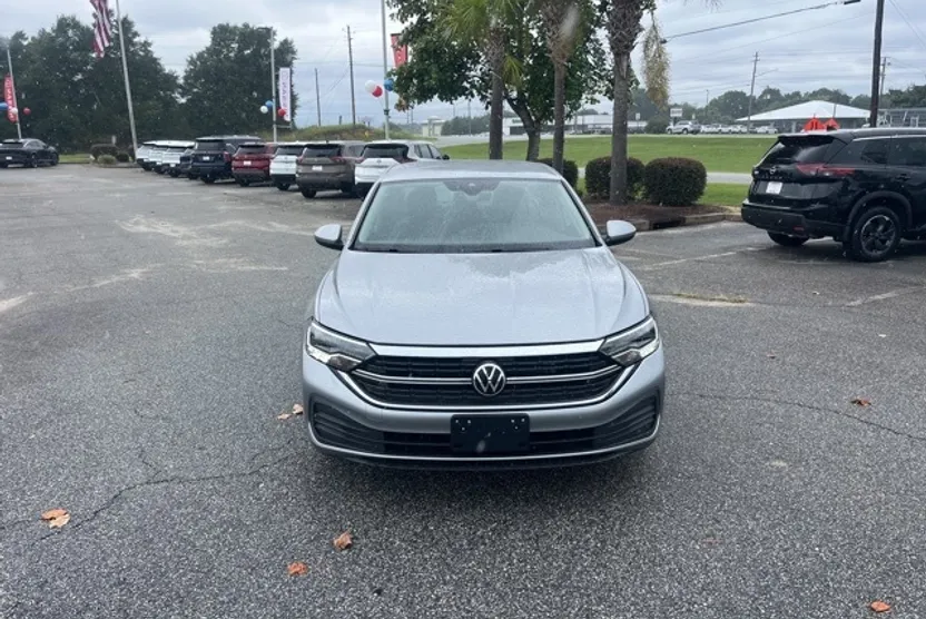 2024 Volkswagen Jetta 1.5T SE photo 1