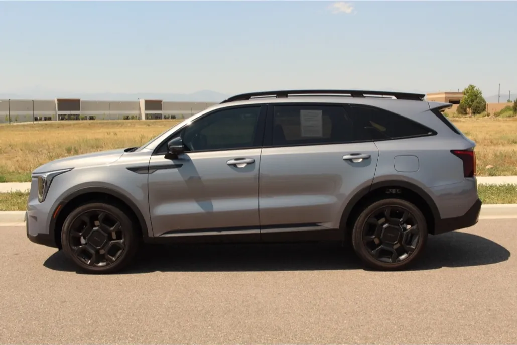 2025 Kia Sorento X-Line SX Prestige photo 1