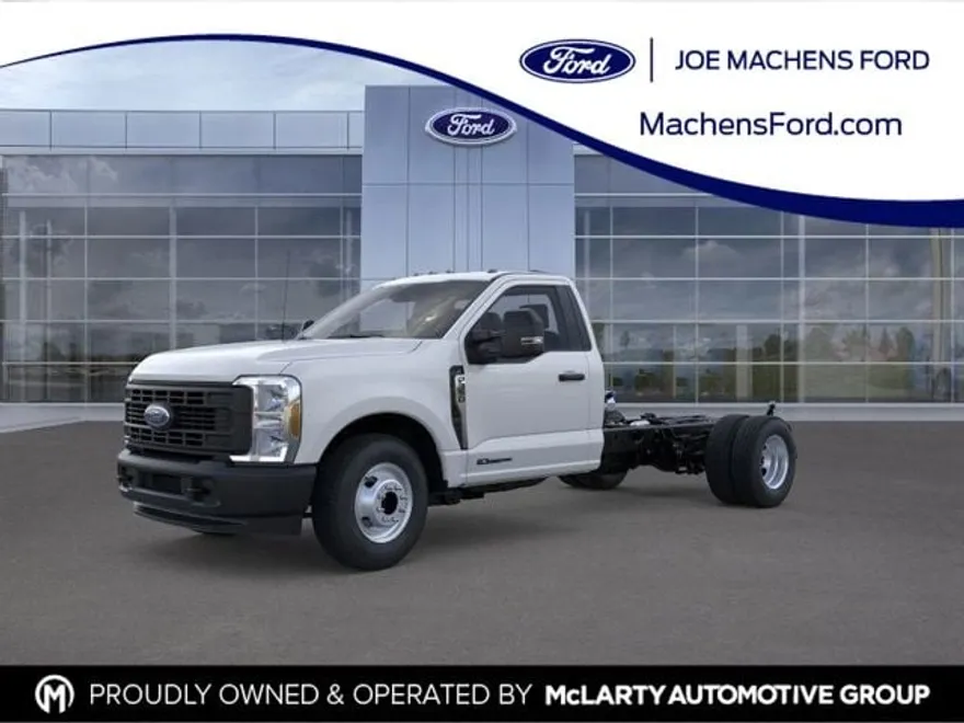 2025 Ford F-350 XL photo 1