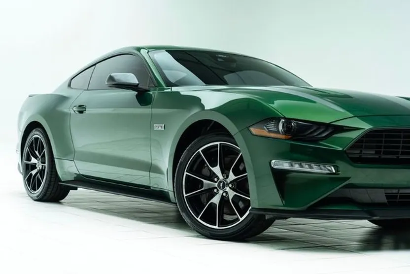 2023 Ford Mustang EcoBoost Premium photo 1