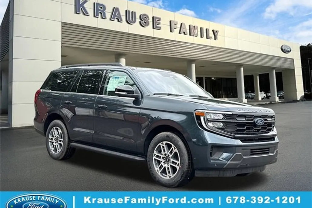 2025 Ford Expedition photo 1