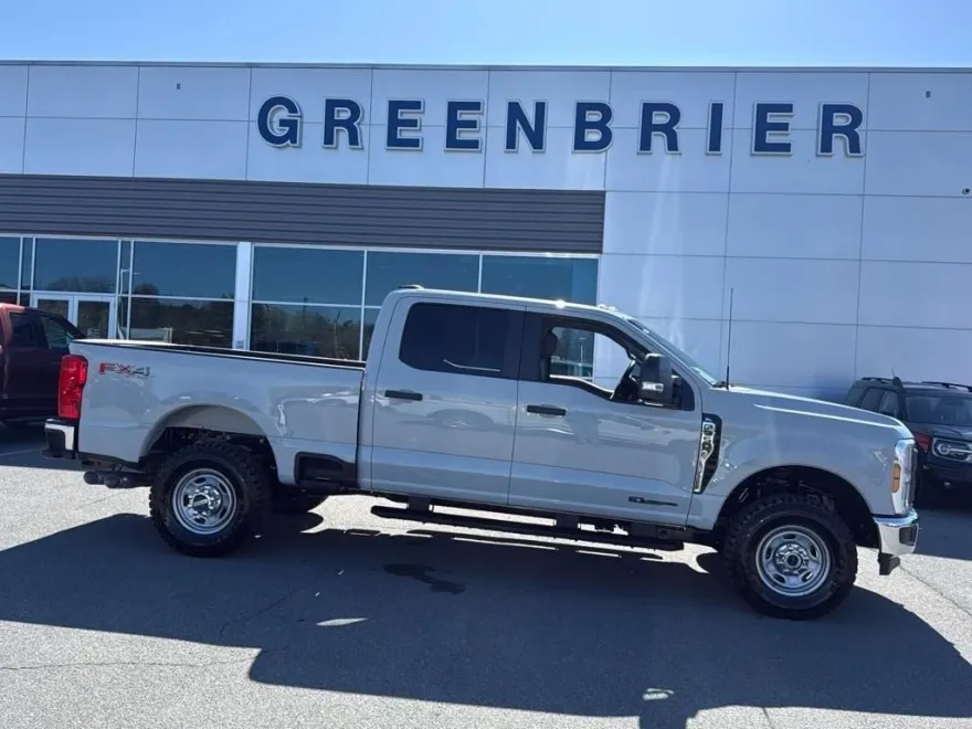 2025 Ford F-350 XL photo 1