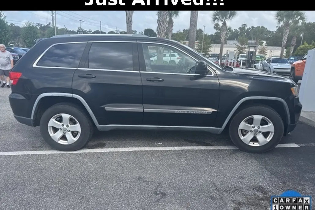 2012 Jeep Grand Cherokee Laredo photo 1