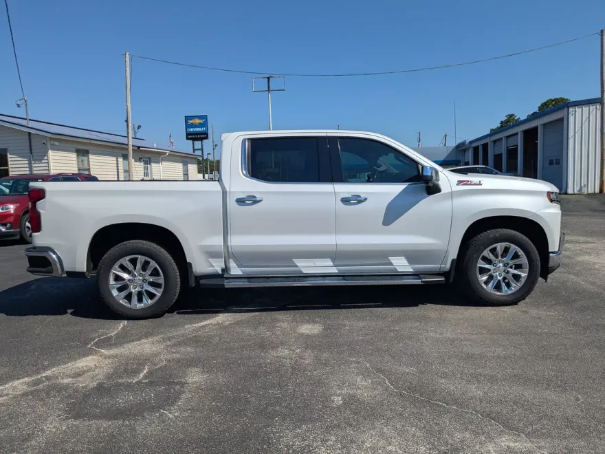 2021 Chevrolet Silverado 1500 LTZ photo 1