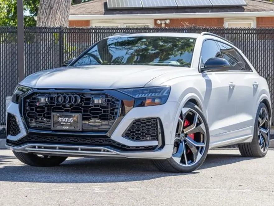 2024 Audi RS Q8 photo 1