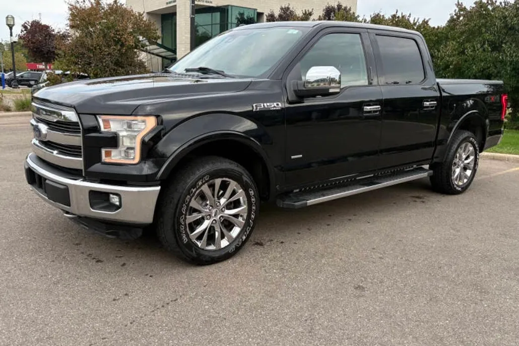 2016 Ford F-150 Lariat photo 1
