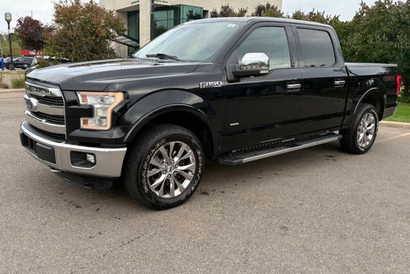 2016 Ford F-150 Lariat photo 1