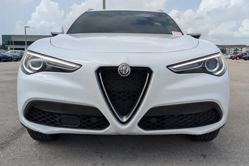 2021 Alfa Romeo Stelvio Sport Base photo 1