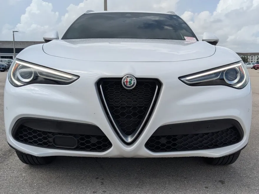 2021 Alfa Romeo Stelvio Sport Base photo 1