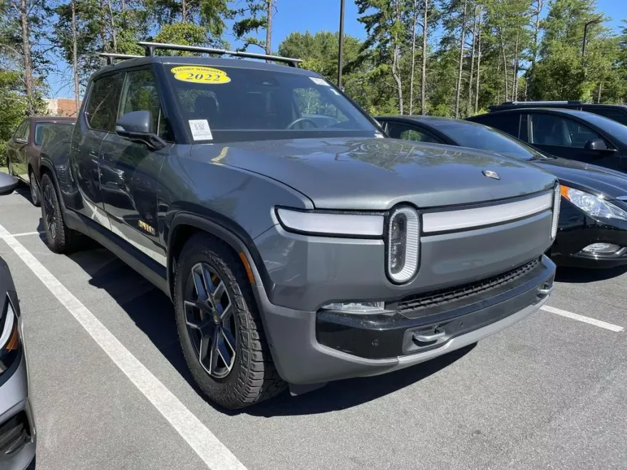 2022 Rivian R1T Launch Edition photo 1
