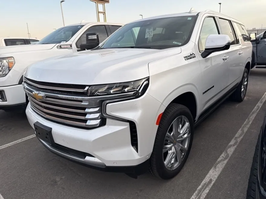 2024 Chevrolet Suburban High Country photo 1