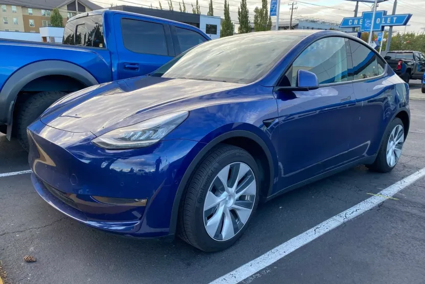 2020 Tesla Model Y Long Range photo 1