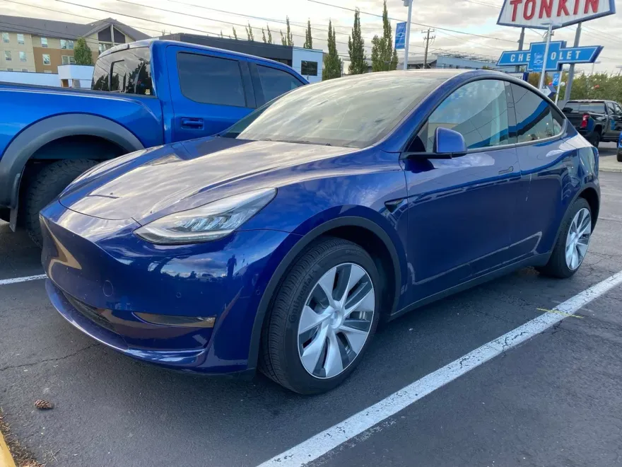 2020 Tesla Model Y Long Range photo 1