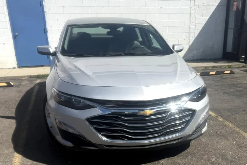 2019 Chevrolet Malibu 1LT photo 1
