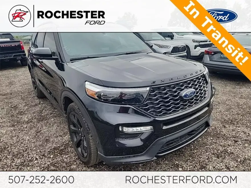 2023 Ford Explorer ST photo 1