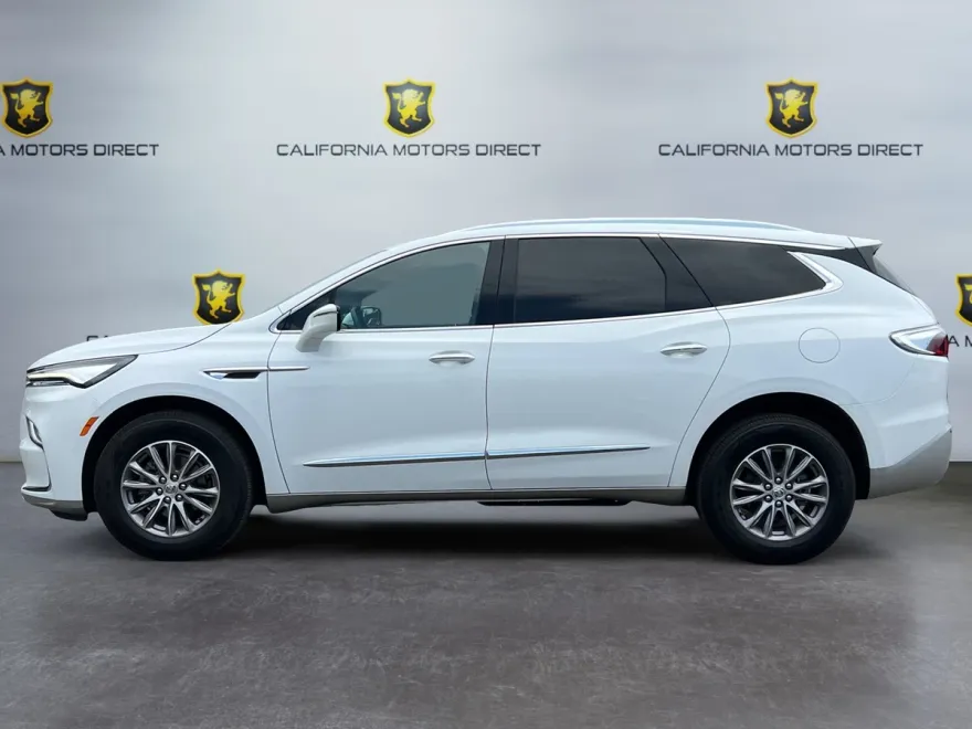 2023 Buick Enclave Essence photo 1