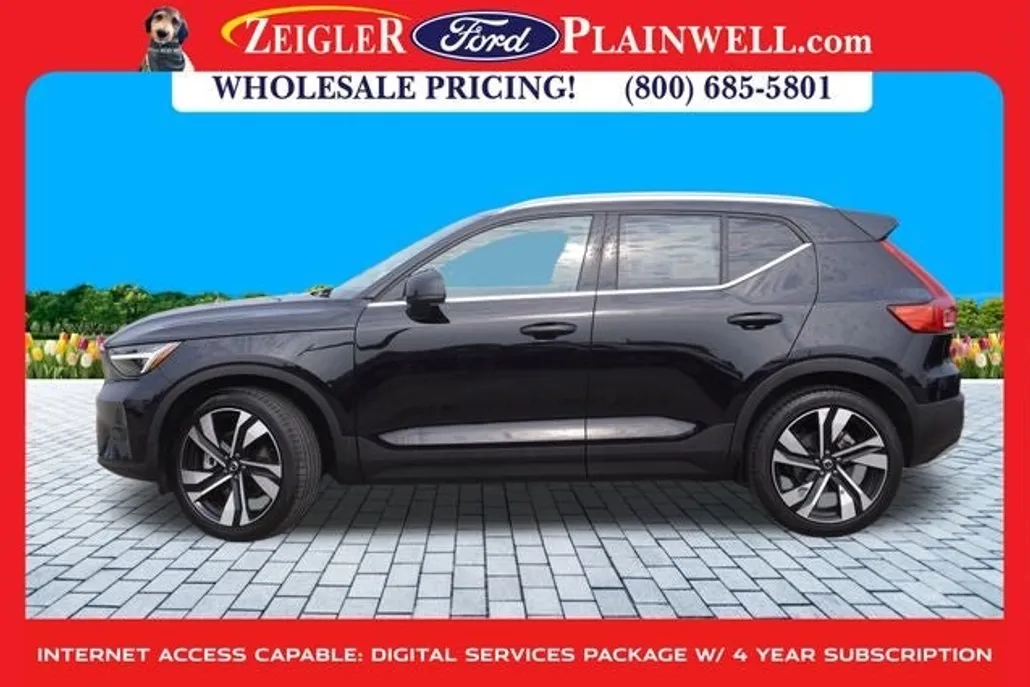 2024 Volvo XC40 Ultimate Plus photo 1