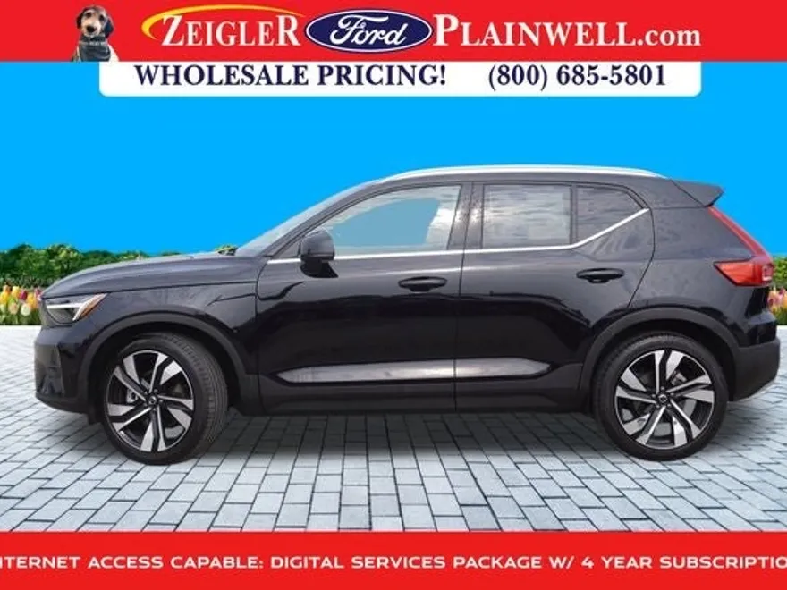 2024 Volvo XC40 Ultimate Plus photo 1