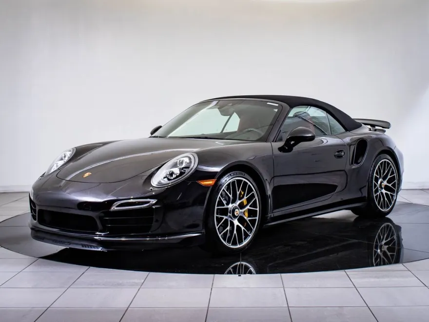 2015 Porsche 911 Turbo S photo 1