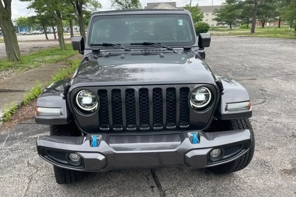 2021 Jeep Wrangler Unlimited Sahara High Altitude 4xe photo 1