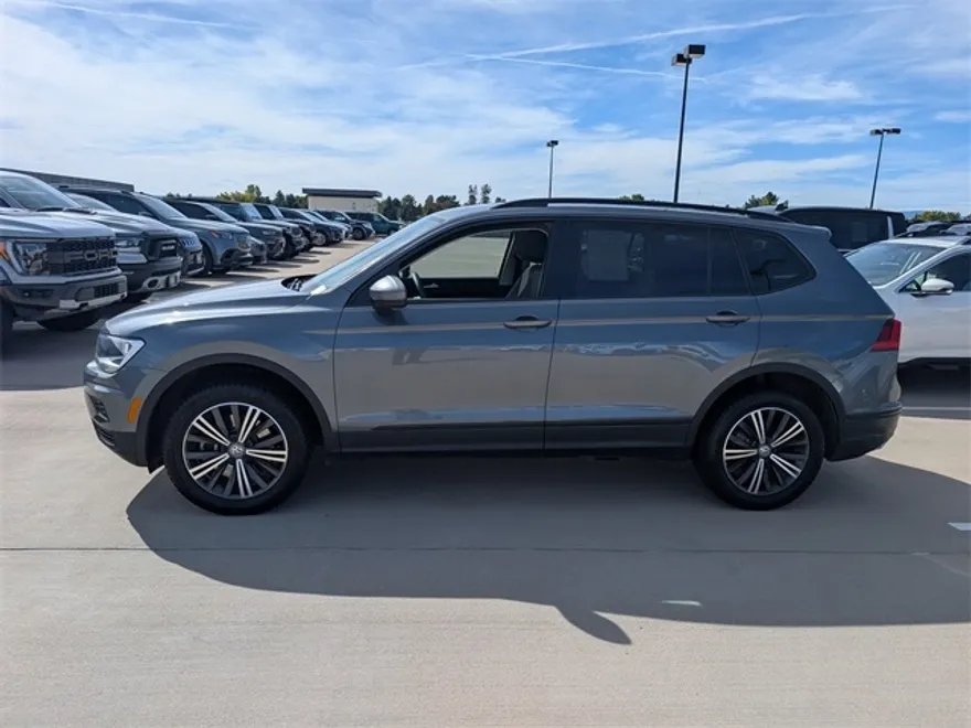 2020 Volkswagen Tiguan S photo 1
