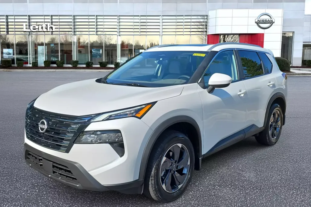 2026 Nissan Rogue SV photo 1
