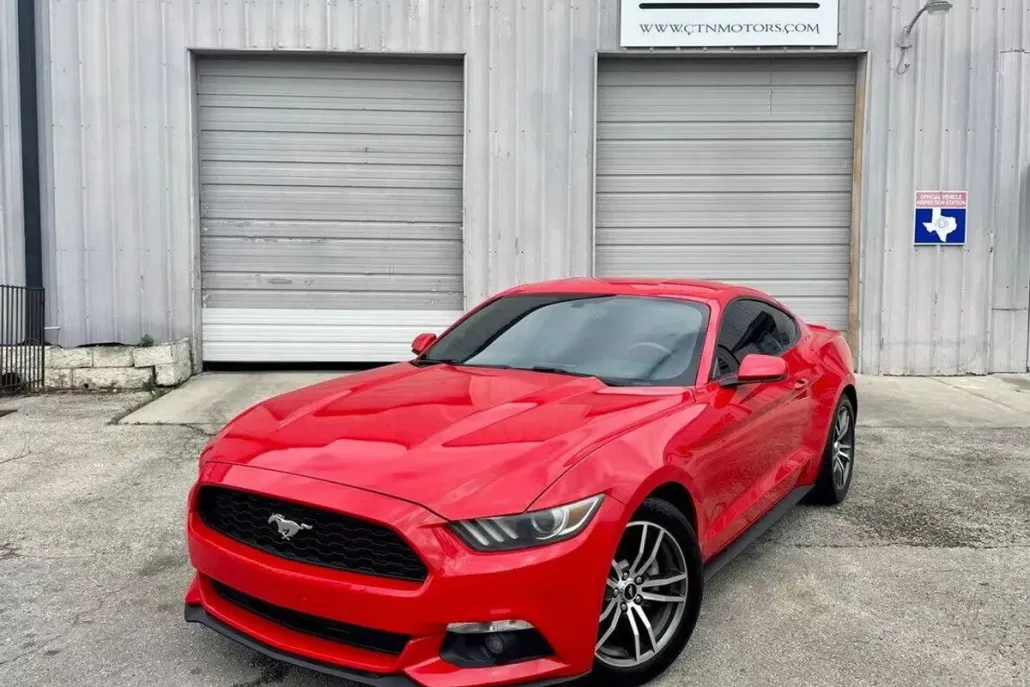 2016 Ford Mustang EcoBoost Premium photo 1