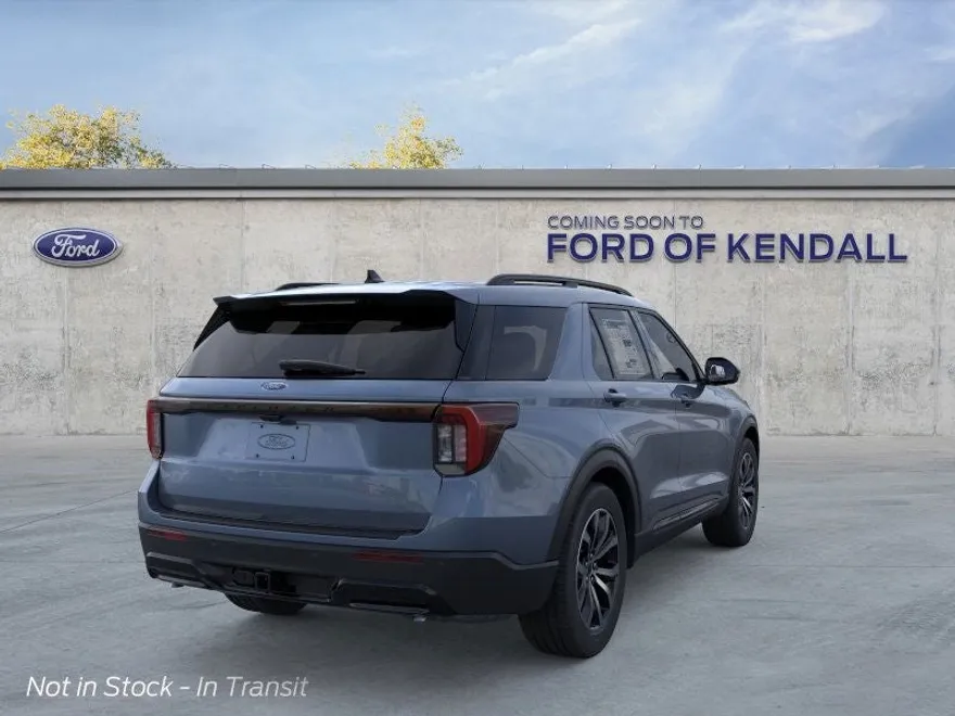 2025 Ford Explorer ST-Line photo 1