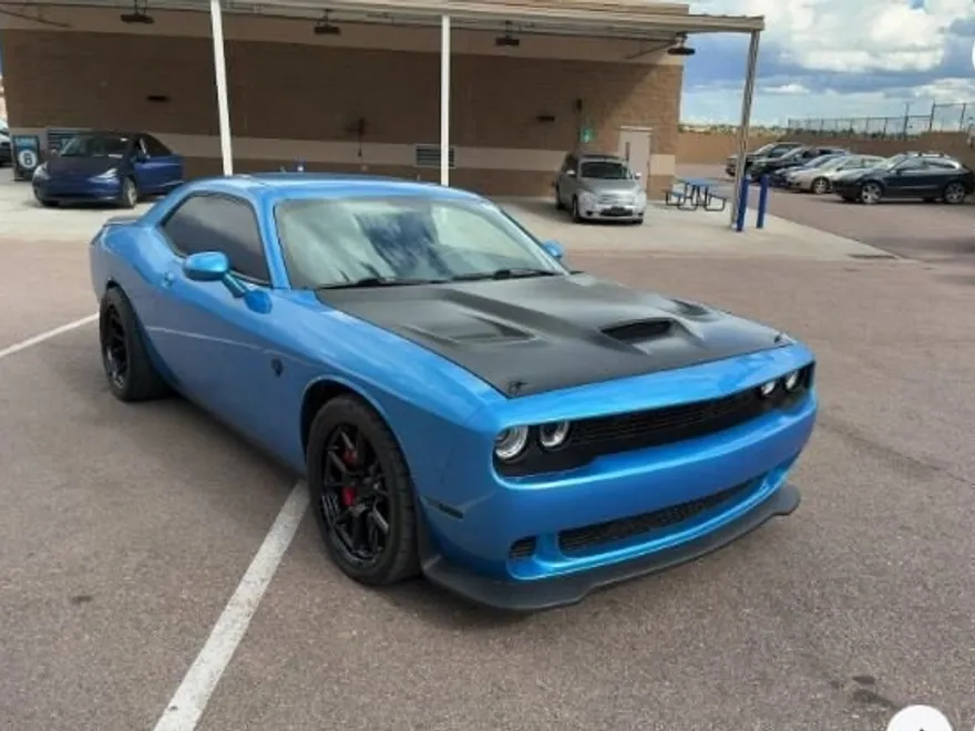 2016 Dodge Challenger SRT8 Hellcat photo 1